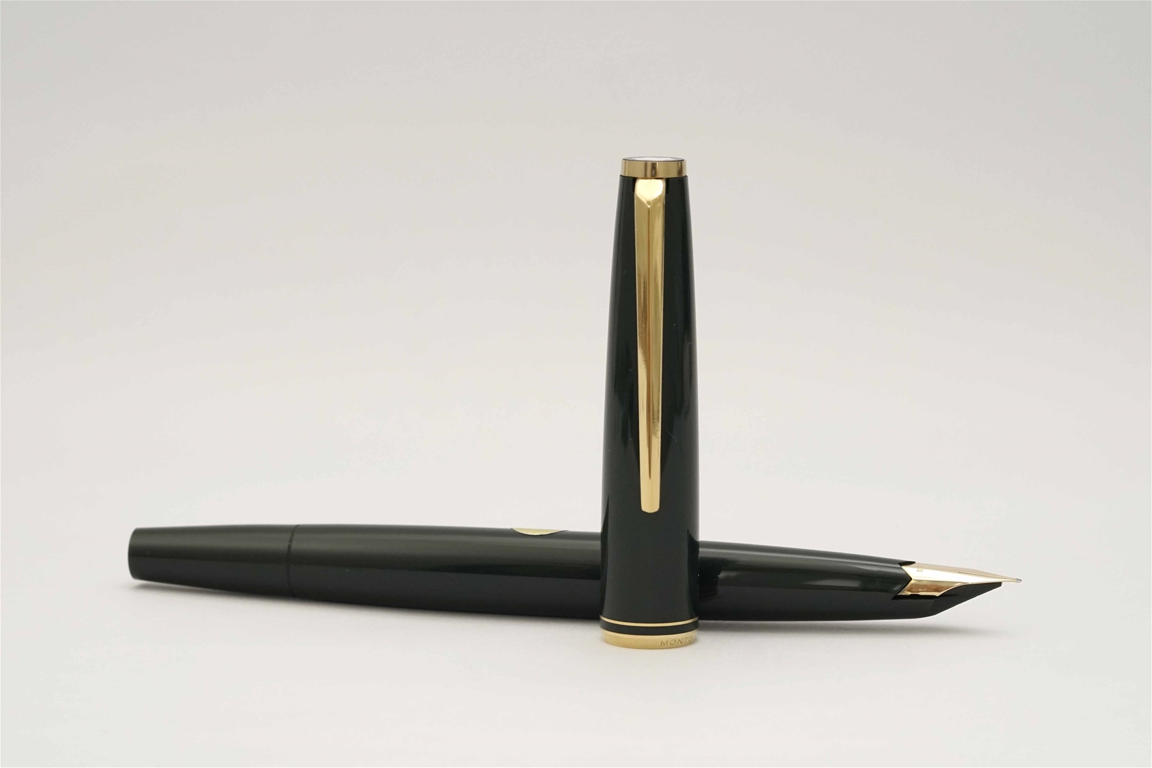 Green montblanc discount 221